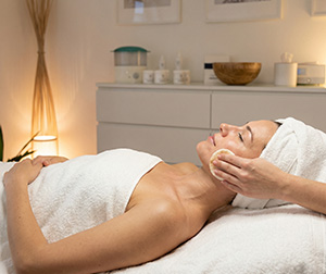 Natürliche Hautpflege für ein frisches und gepflegtes Hautbild